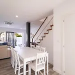 Lazy Point Caparica Villa *