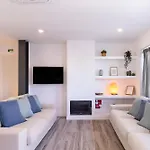 Lazy Point Caparica Villa