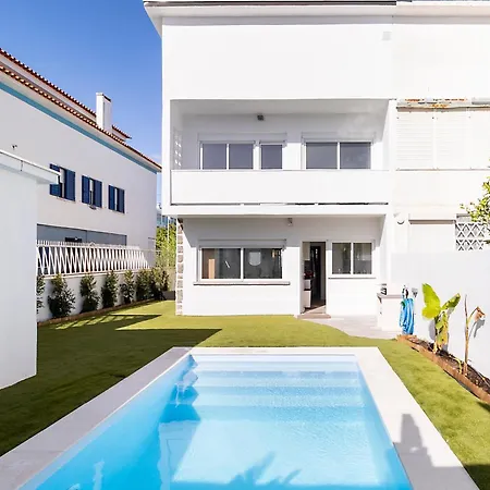 Lazy Point Caparica * Costa de Caparica