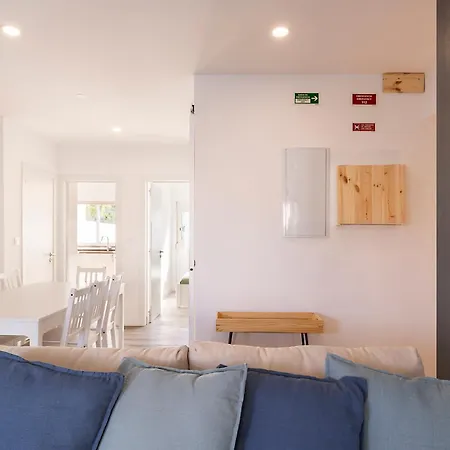 Lazy Point Caparica Villa *