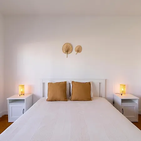 Lazy Point Caparica Costa de Caparica