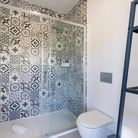 Lazy Point Caparica Villa