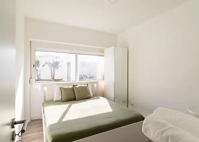 Lazy Point Caparica Villa