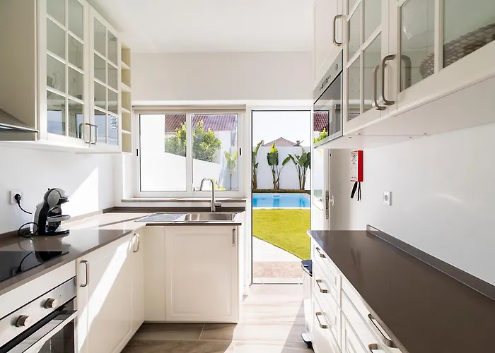 Lazy Point Caparica Costa de Caparica