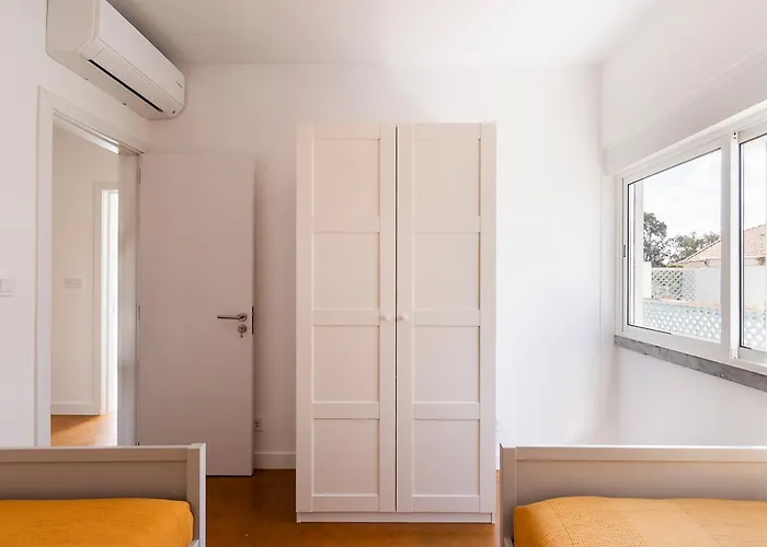 Lazy Point Caparica Villa Costa de Caparica